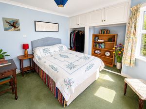Bedroom- click for photo gallery